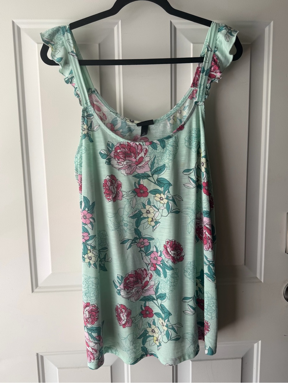Torrid Size 2 Floral Ruffle Strap Tank Top - Mint with Pink Floral